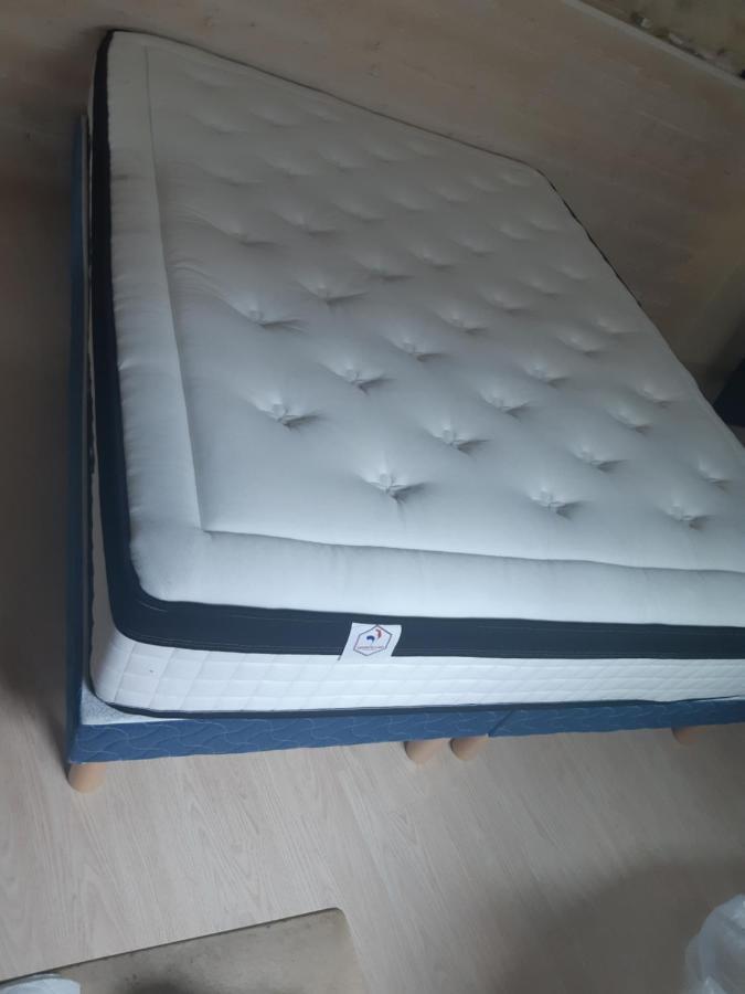Suite Privee Bed And Breakfast Nimes Bagian luar foto