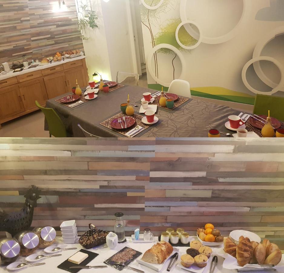 Suite Privee Bed And Breakfast Nimes Bagian luar foto